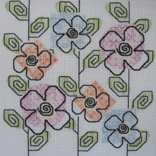 [colorful flower] 背景のﾊﾟﾀｰﾝを淡いｸﾞﾗﾃﾞｰｼｮﾝの色糸でｽﾃｯﾁして、色鉛筆で塗ったような雰囲気にしてみました。